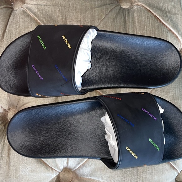 New BALENCIAGA slides (authentic) - Picture 7 of 9